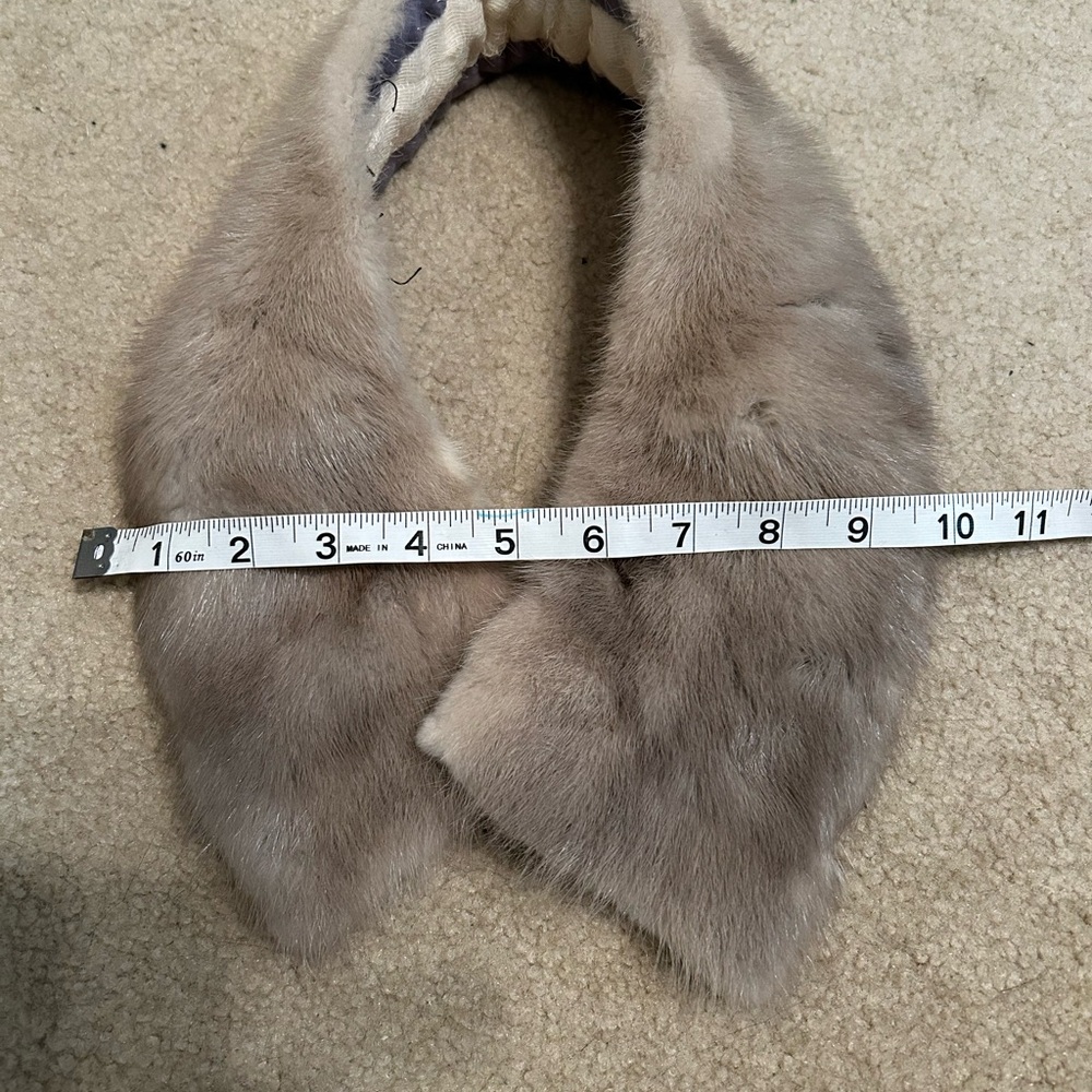 Vintage fur collar